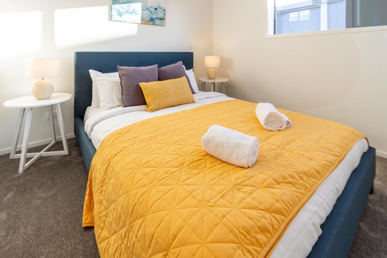 Urban Park Escape 2 Bed 2 Bath W/Carpark Appartement Christchurch Buitenkant foto